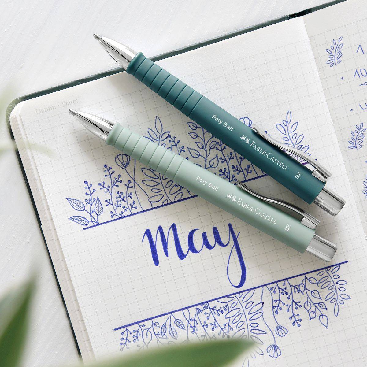 Pix cu Mecanism Verde Smarald Poly Ball XB Faber-Castell