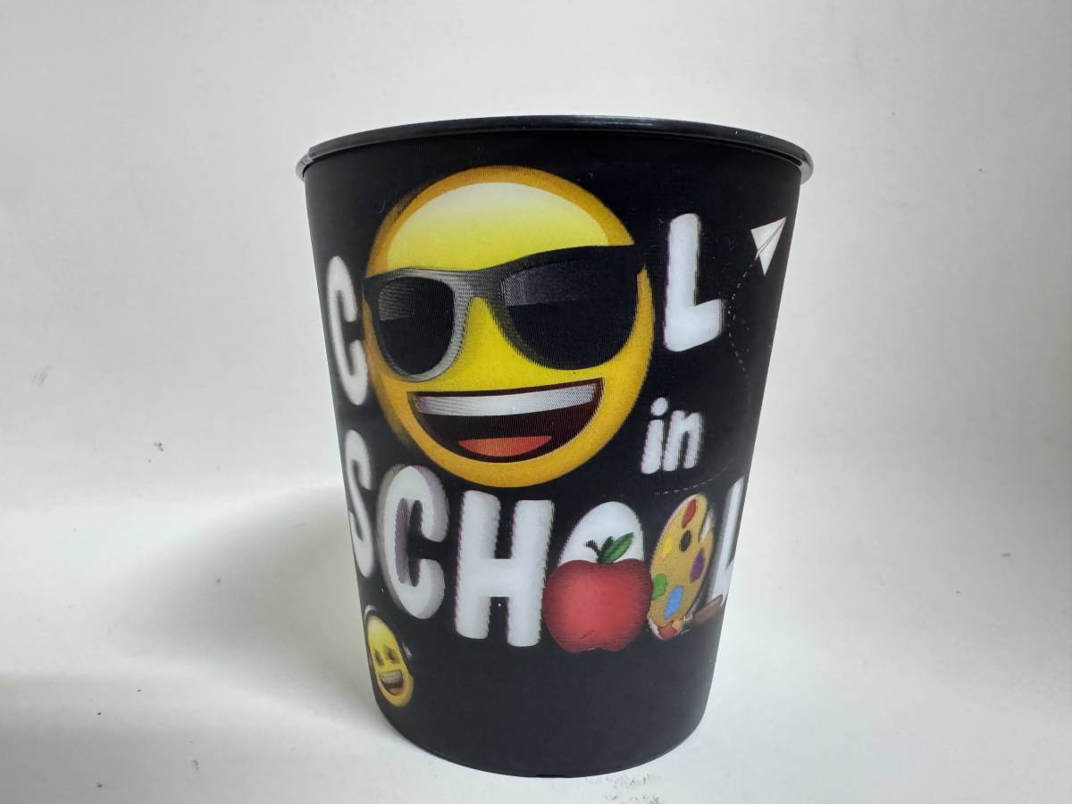 Pahar cu pai si capac 260ml Emoji Negru